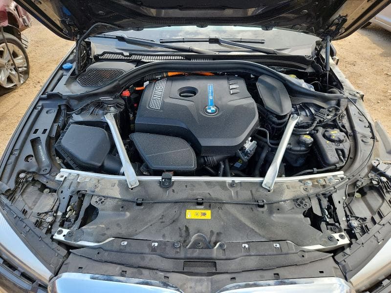 2019 BMW 530XE 11