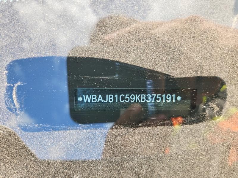 2019 BMW 530XE 13