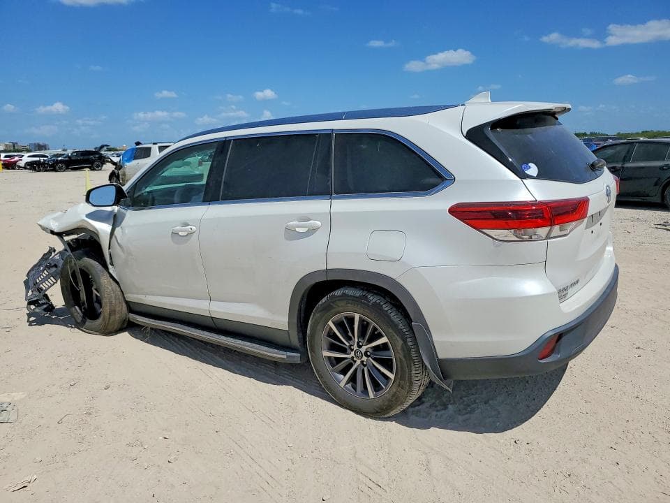 2019 TOYOTA HIGHLANDER XLE 2