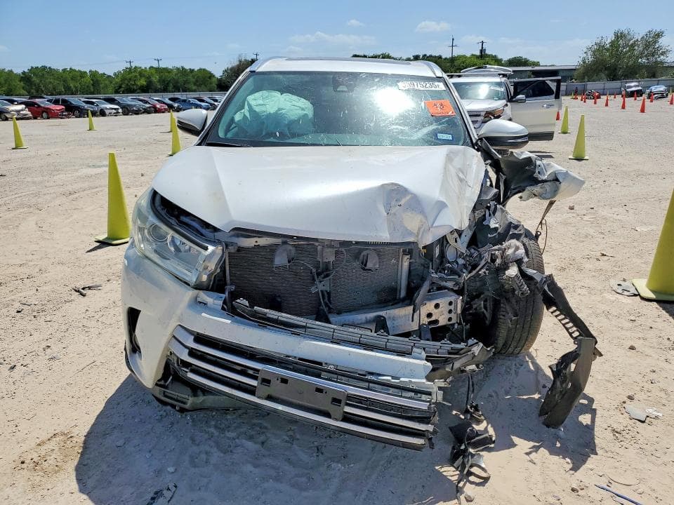 2019 TOYOTA HIGHLANDER XLE 5