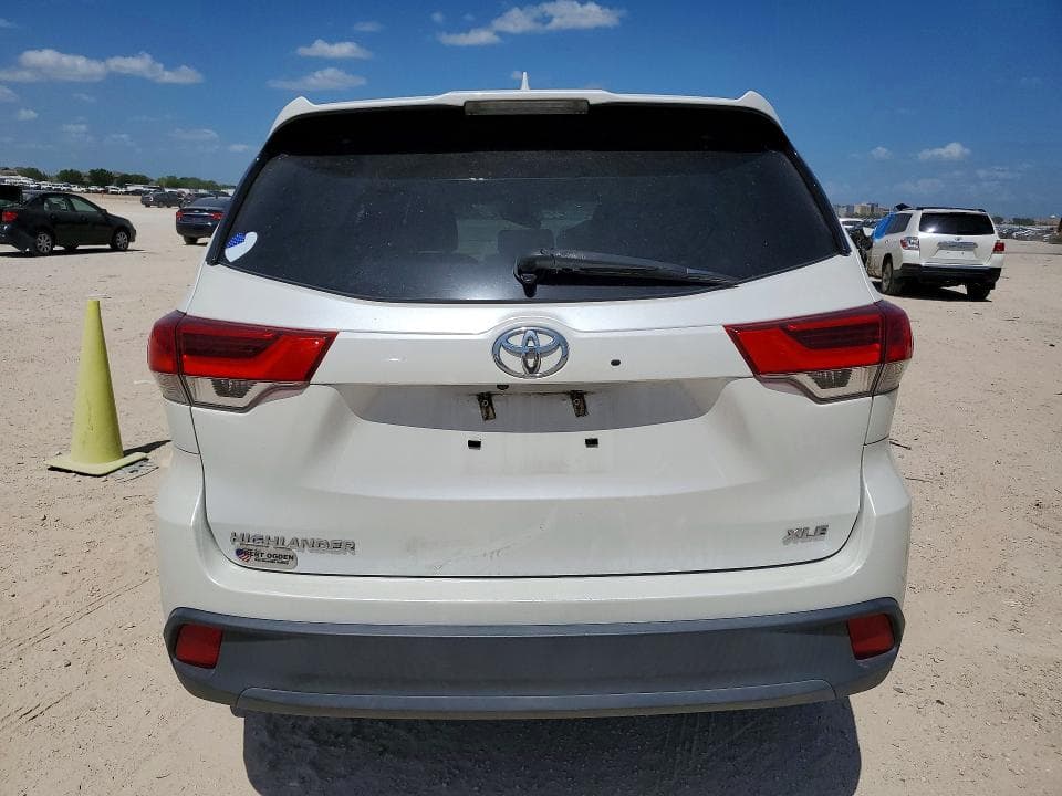 2019 TOYOTA HIGHLANDER XLE 6