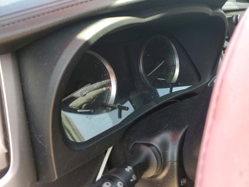 2019 TOYOTA HIGHLANDER XLE 9