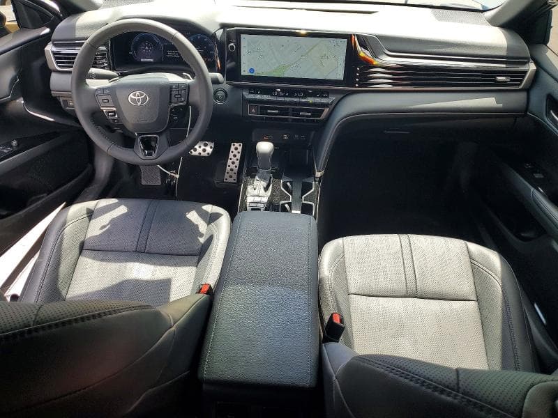 2025 TOYOTA CAMRY XSE 8