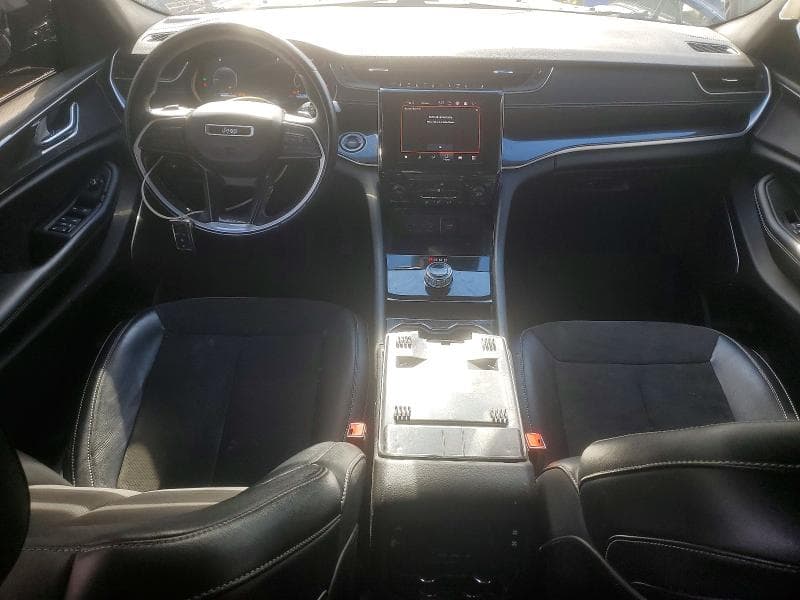 2021 JEEP GRAND CHEROKEE L LAREDO 8