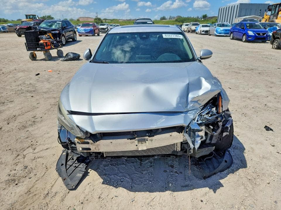 2019 NISSAN ALTIMA SL 5