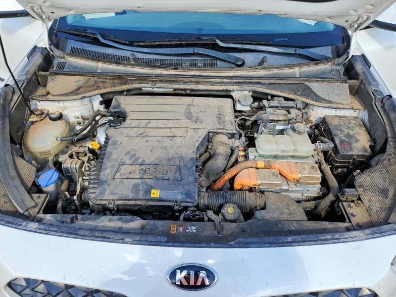 2020 KIA NIRO LX 12