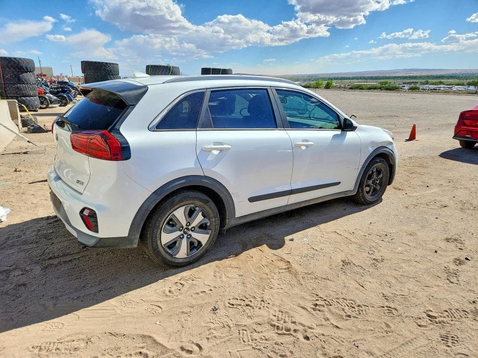 2020 KIA NIRO LX 3