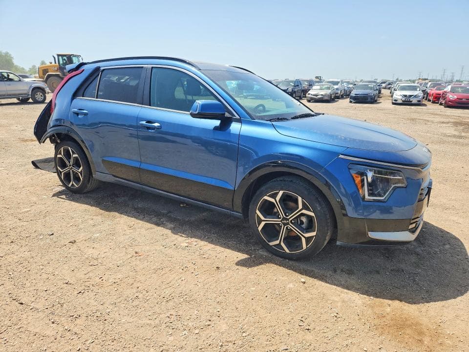 2023 KIA NIRO EX 4