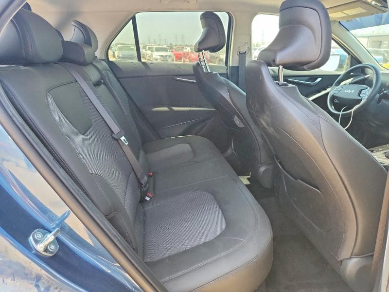 2023 KIA NIRO EX 10