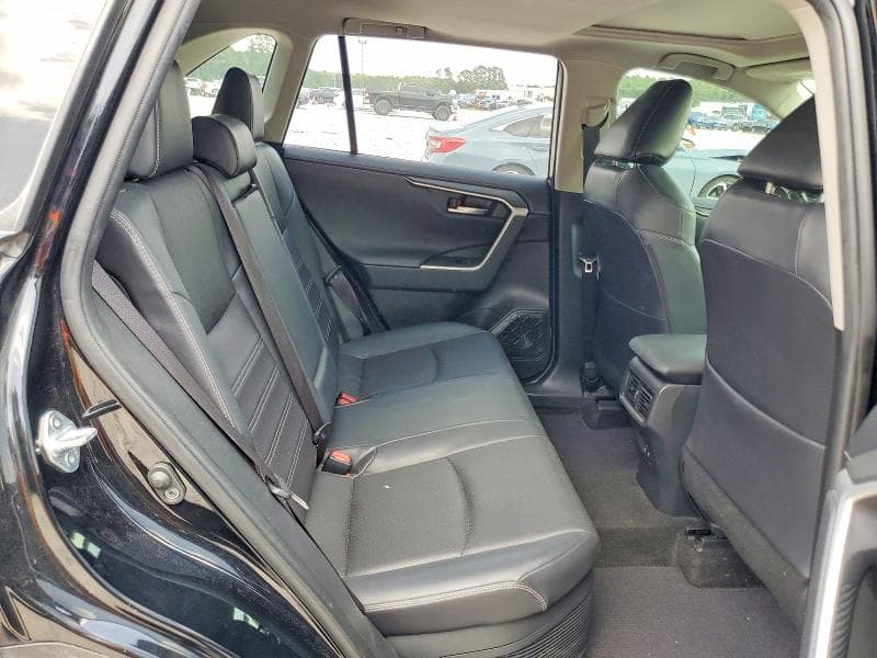 2020 TOYOTA RAV4 LIMITED LIMITED 11