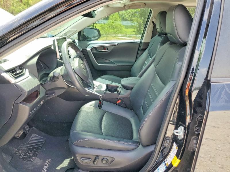 2020 TOYOTA RAV4 LIMITED LIMITED 7