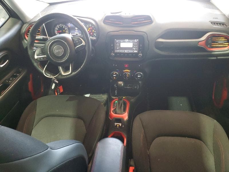 2017 JEEP RENEGADE TRAILHAWK 8