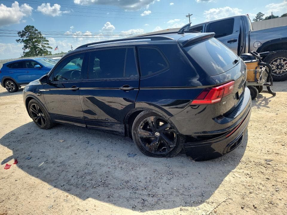 2023 VOLKSWAGEN TIGUAN SE R-LINE BLACK 2