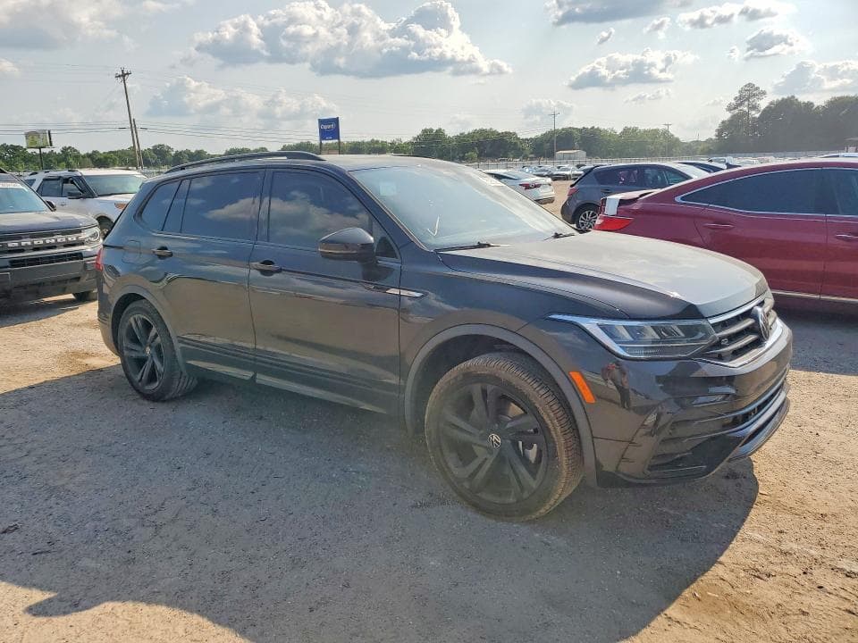 2023 VOLKSWAGEN TIGUAN SE R-LINE BLACK 4