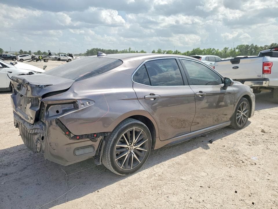 2023 TOYOTA CAMRY SE 3