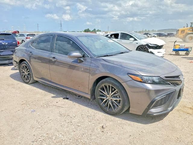 2023 TOYOTA CAMRY SE 4