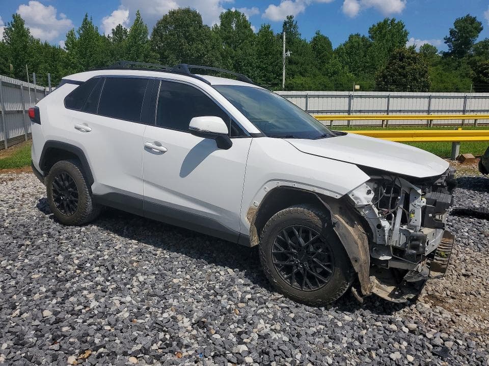 2021 TOYOTA RAV4 XLE 4