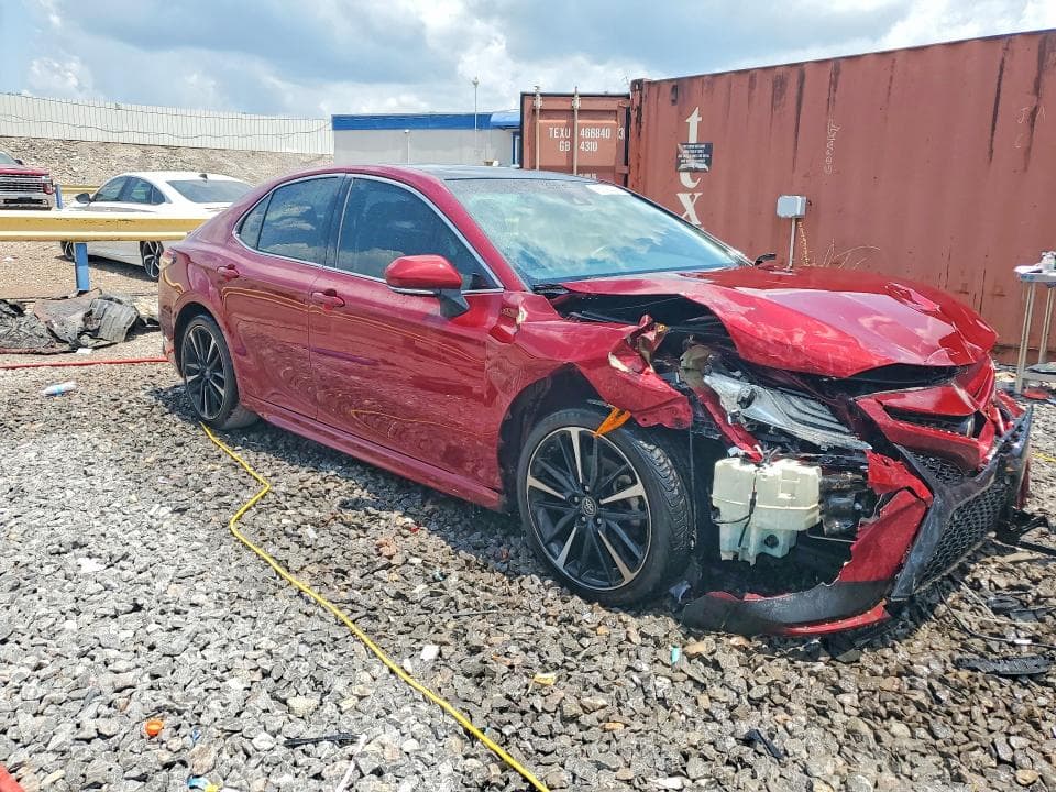 2018 TOYOTA CAMRY XSE XSE 4