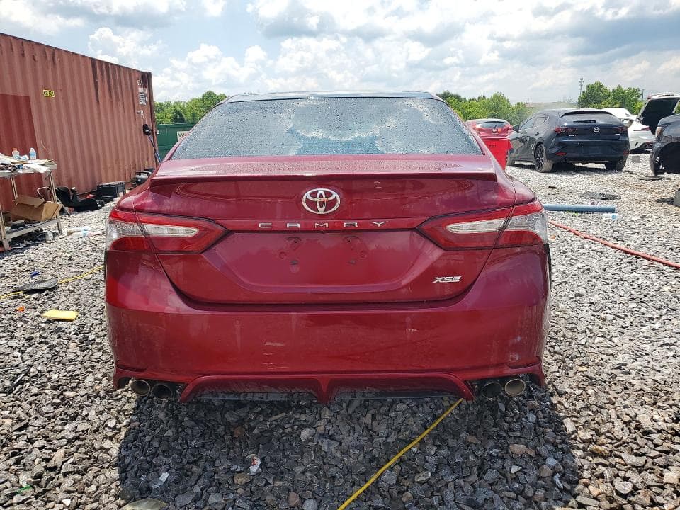 2018 TOYOTA CAMRY XSE XSE 6