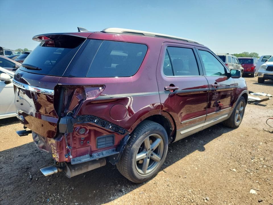 2018 FORD EXPLORER XLT 3