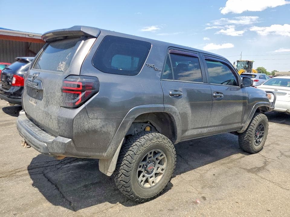 2018 TOYOTA 4RUNNER TRD OFF-ROAD 3