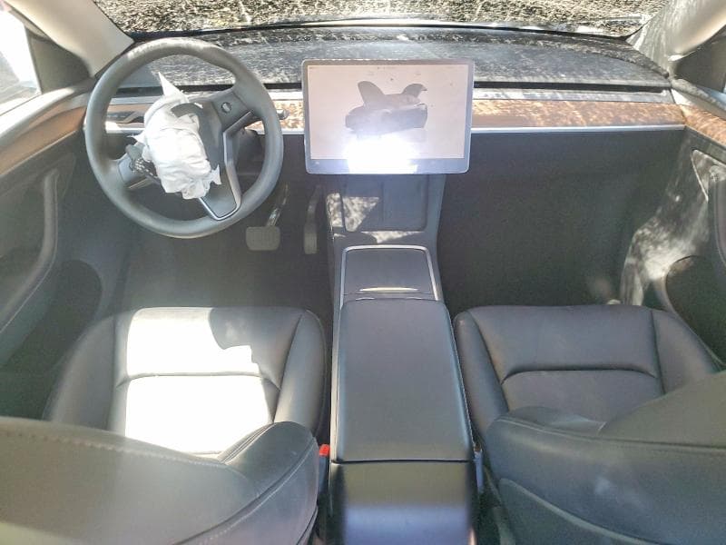 2024 TESLA MODEL Y 8