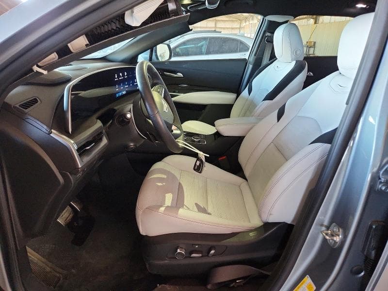2024 CADILLAC XT4 SPORT 7