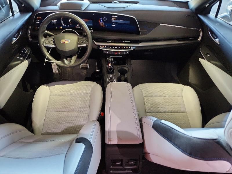 2024 CADILLAC XT4 SPORT 8
