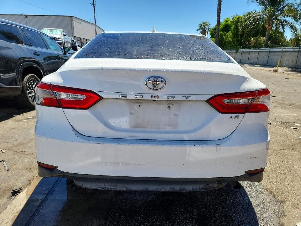 2020 TOYOTA CAMRY LE 6