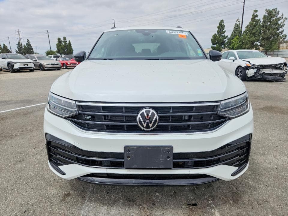 2022 VOLKSWAGEN TIGUAN SE R-LINE BLACK 5