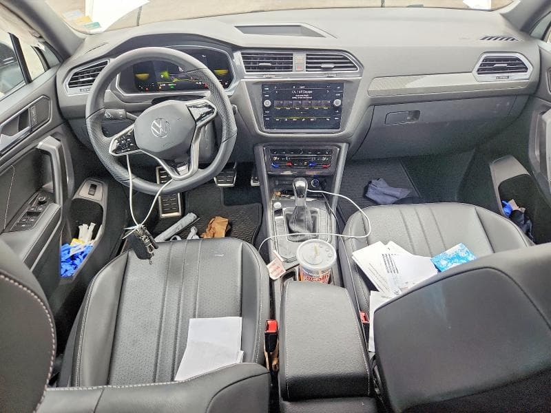 2022 VOLKSWAGEN TIGUAN SE R-LINE BLACK 8