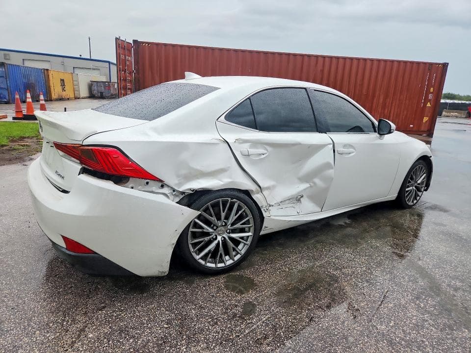 2017 LEXUS IS 200T 3