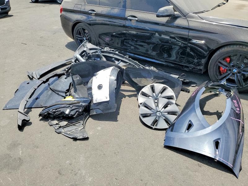 2025 TESLA MODEL 3 12