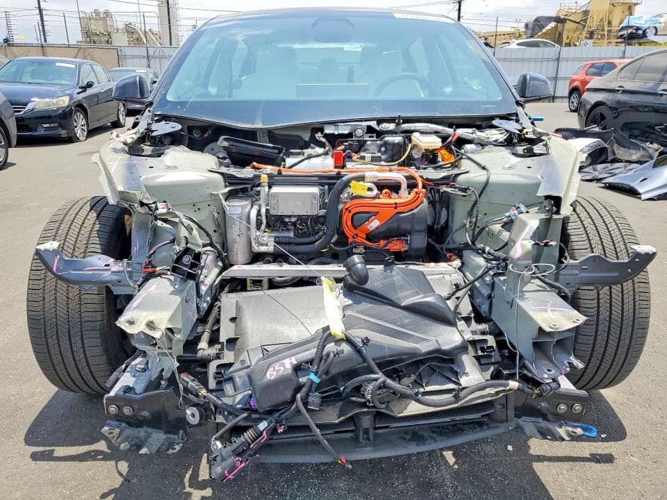 2025 TESLA MODEL 3 5