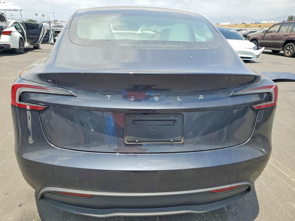 2025 TESLA MODEL 3 6