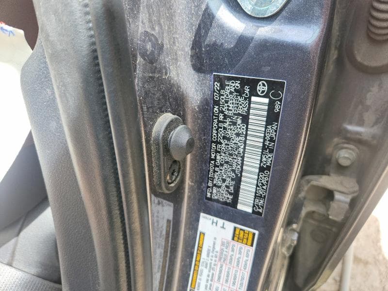 2022 TOYOTA PRIUS LE 12