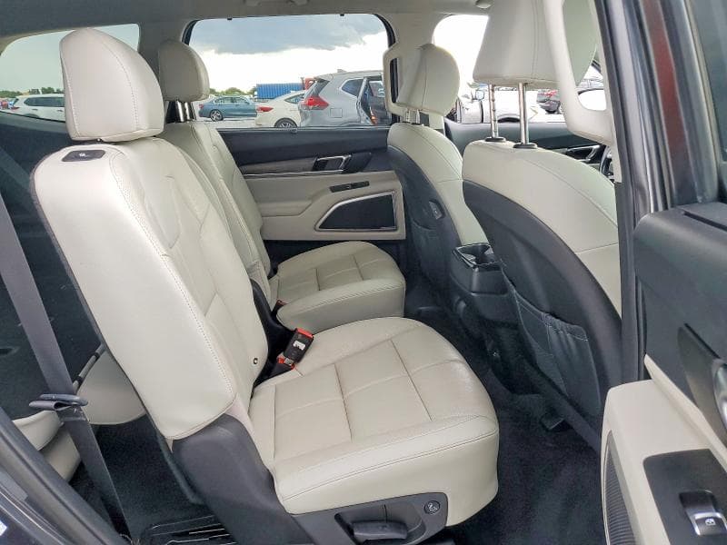 2022 KIA TELLURIDE EX 10