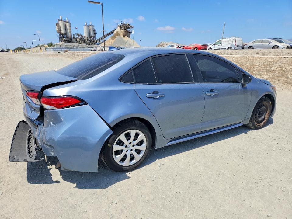 2022 TOYOTA COROLLA LE 3
