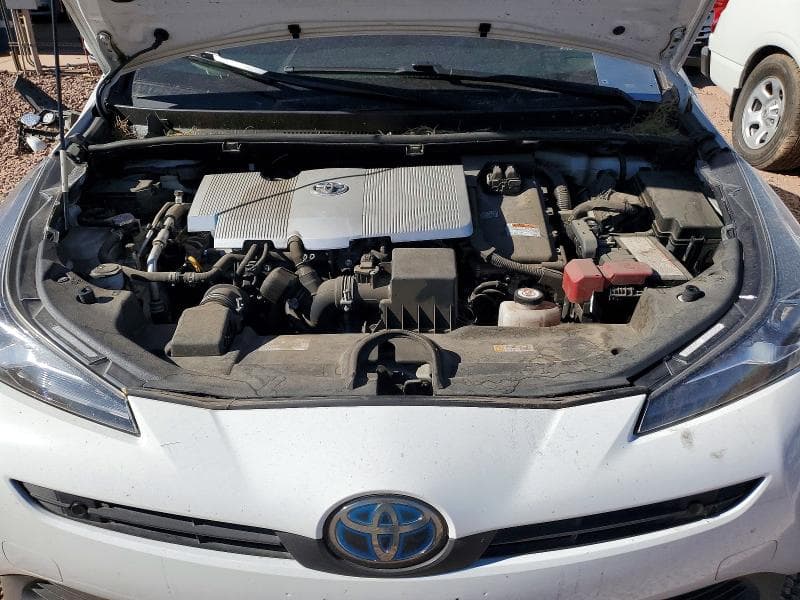 2021 TOYOTA PRIUS LE 11