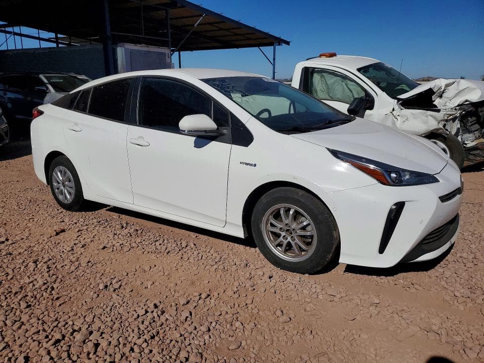 2021 TOYOTA PRIUS LE 4