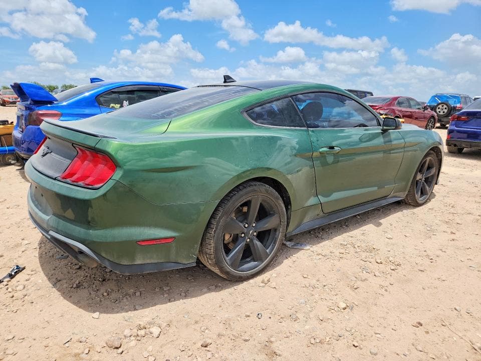 2022 FORD MUSTANG 3