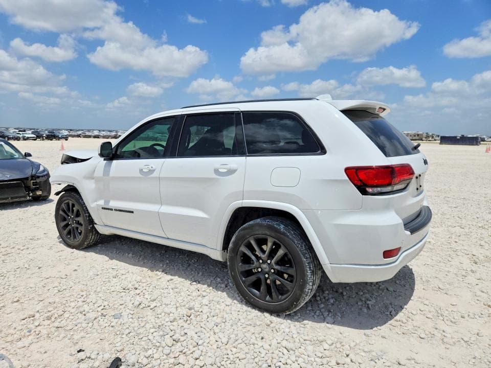 2020 JEEP GRAND CHEROKEE LAREDO 2