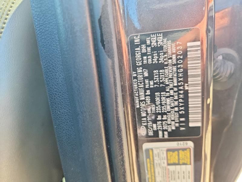 2017 KIA SORENTO EX 13