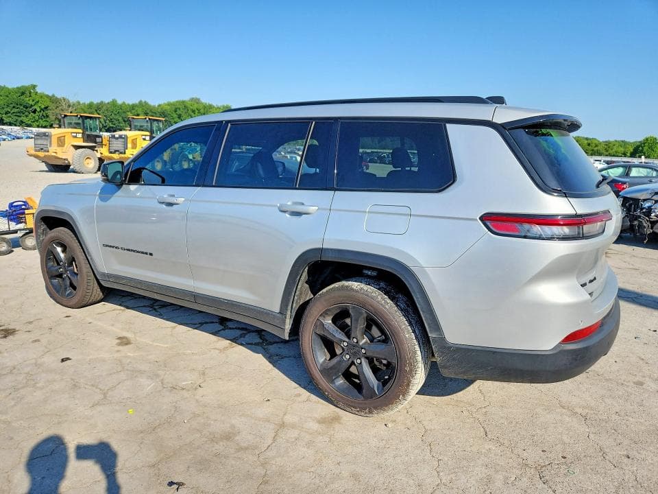 2021 JEEP GRAND CHEROKEE L LAREDO 2