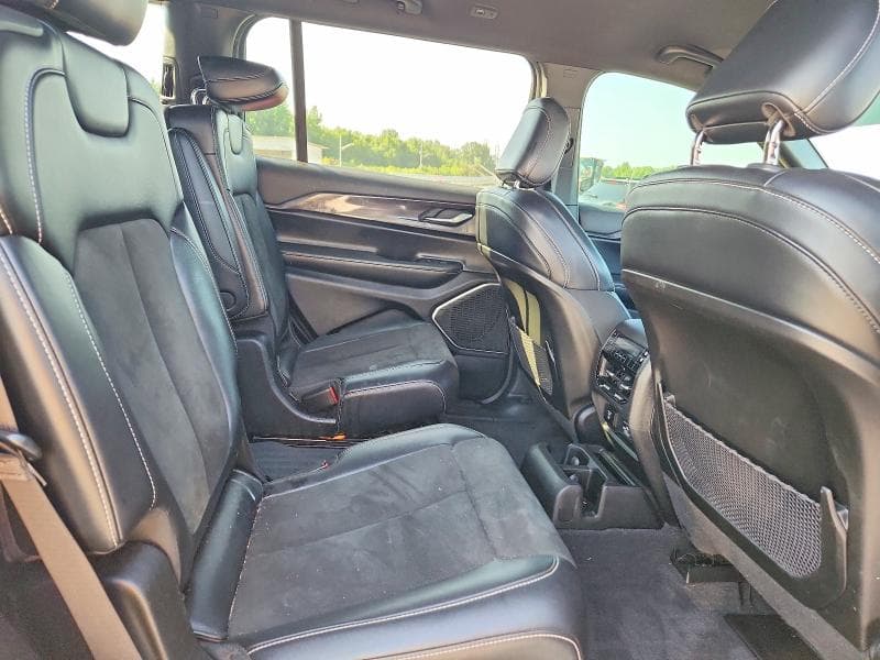 2021 JEEP GRAND CHEROKEE L LAREDO 11