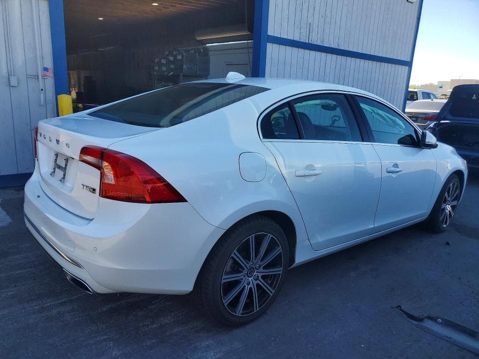 2018 VOLVO S60 INSCRIPTION 3
