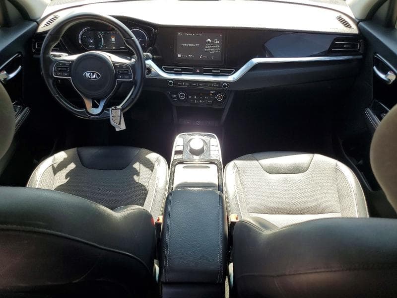 2020 KIA NIRO EX 8