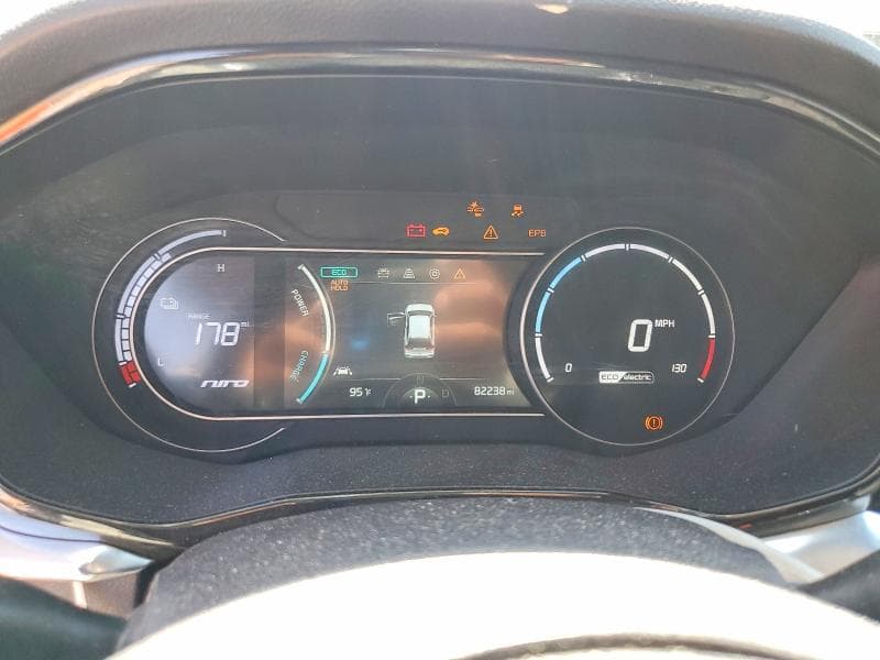 2020 KIA NIRO EX 9
