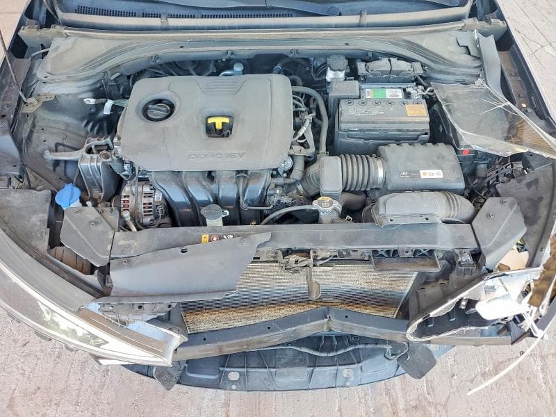 2019 HYUNDAI ELANTRA SE 11