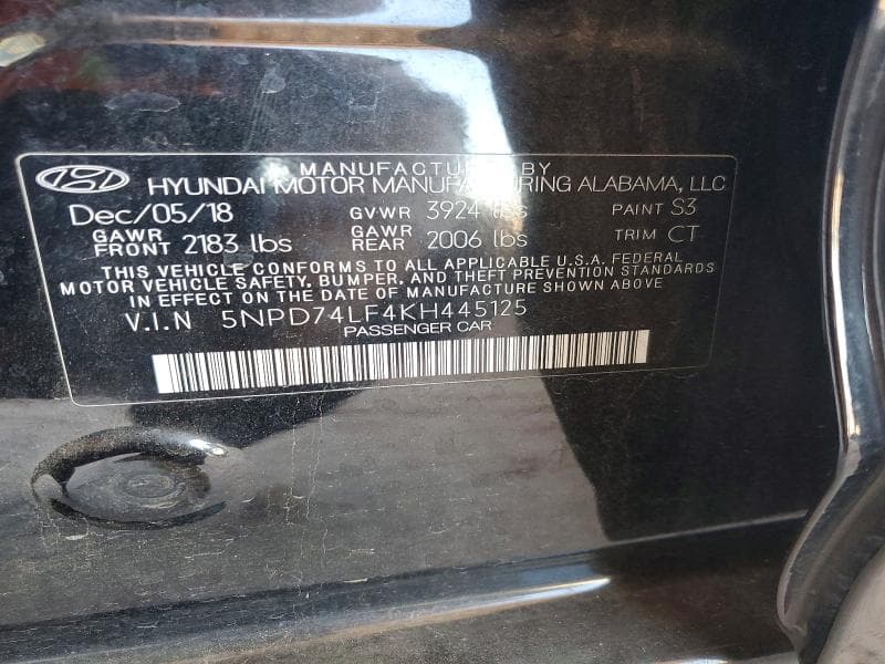 2019 HYUNDAI ELANTRA SE 13